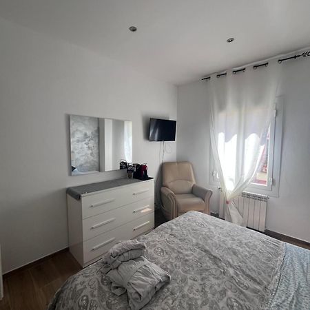 La Casa Del Giglio Hotel Albenga Ngoại thất bức ảnh