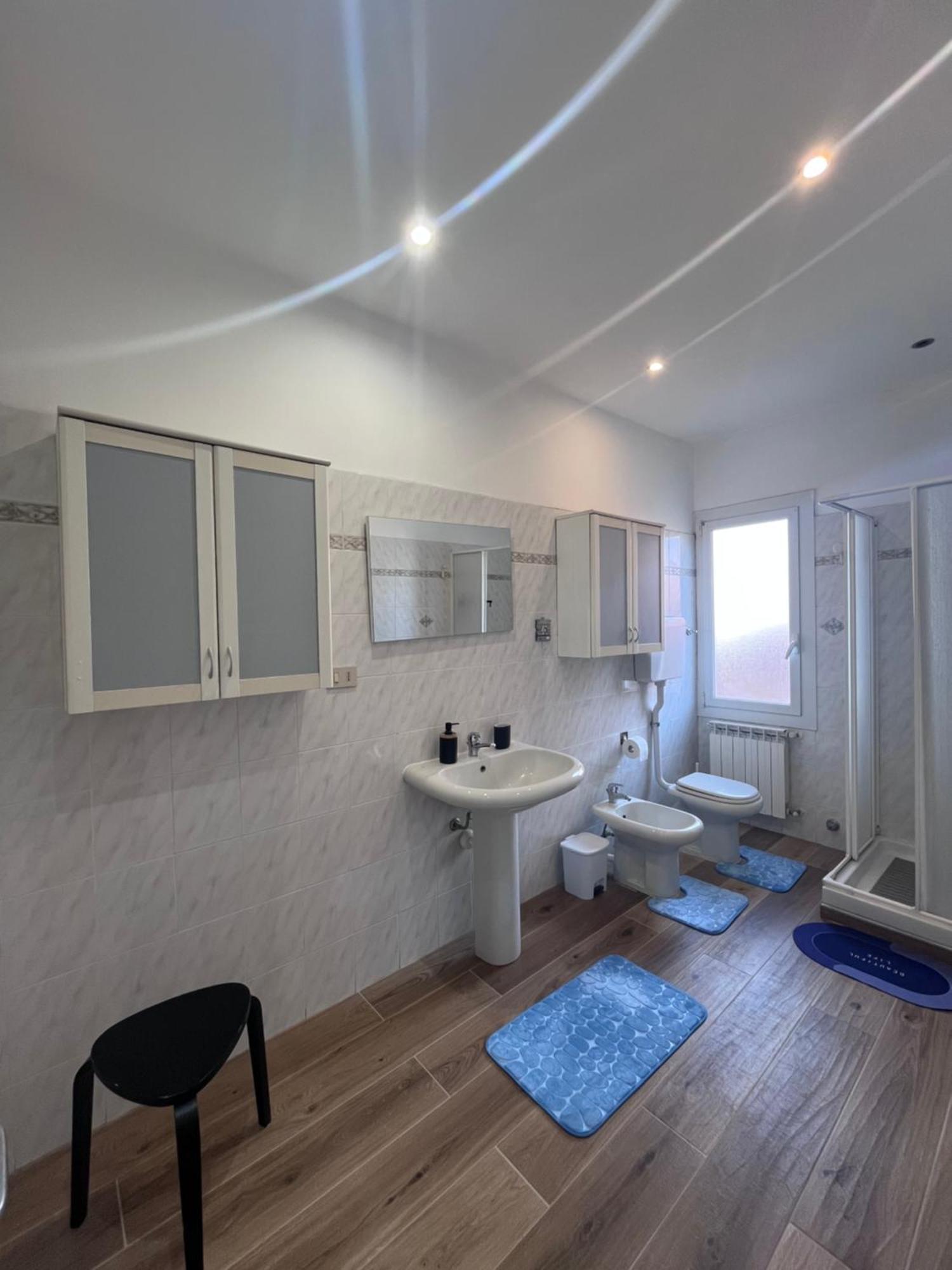 La Casa Del Giglio Hotel Albenga Ngoại thất bức ảnh