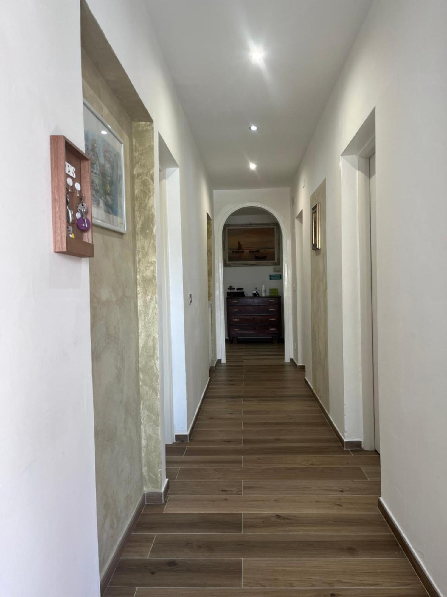 La Casa Del Giglio Hotel Albenga Ngoại thất bức ảnh